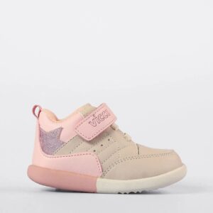 a74ae627-feeb-4308-b63a-5b7074b883d3